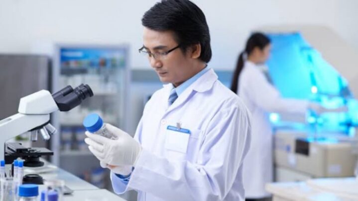 Ways To Become A Pharmacologist