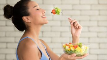 Ways To Eat Mindfully And Truly Enjoy Food