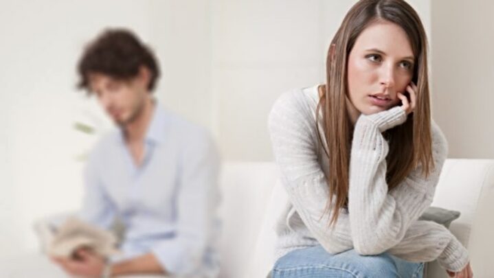 What Is Commitment Phobia In A Relationship? Know All Here