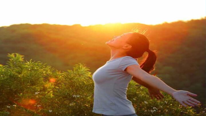 12 Daily Habits You Should Follow For A Happy Life