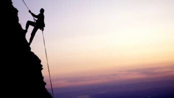 3 Obstacles That Prevent You From Being Blissfully Present Again