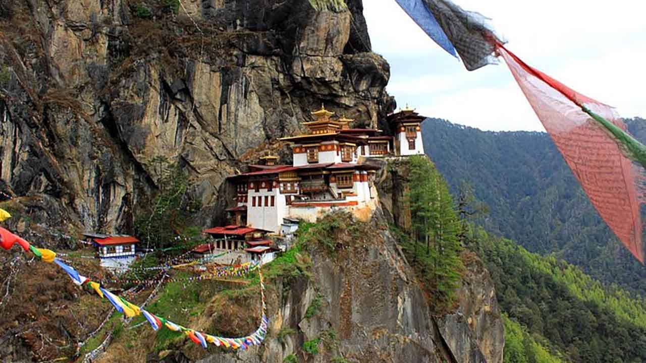 5 Most Inaccessible Monasteries In The World: Have A Look 5