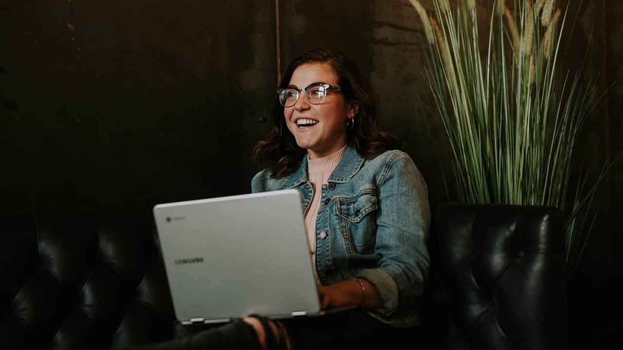 Dream Job Or Relationship? How To Make A Correct Selection