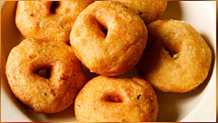 Prepare This Fingerlicking South Indian Medu Vada For Your Beautiful Mornings
