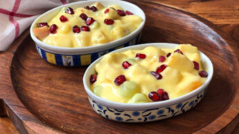 Creamy Custard Fruit Salad For Your Midnight Dessert Cravings: Know How It’s Made