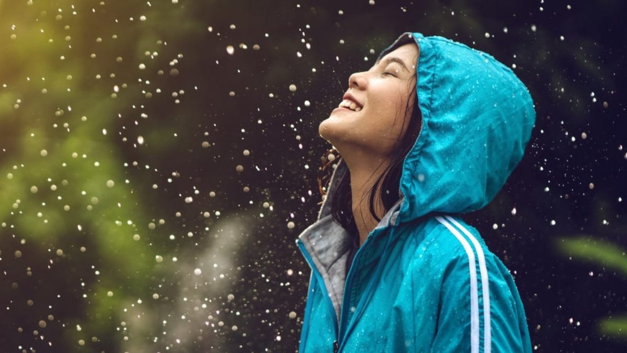 Do You Love the Smell Of Wet Mud When It Rains? Know Why It Smells So Good 1