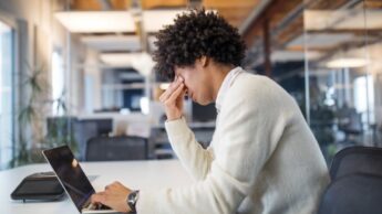 Easy Ways Of Reducing Stress & Being Happy At Work