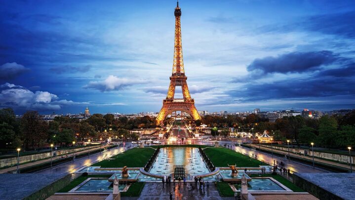 Fun Facts: 1792 Steps In An Eiffel Tower!!!! Read More