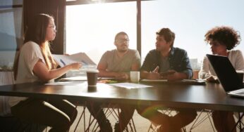 What Is Community Manager: Read On