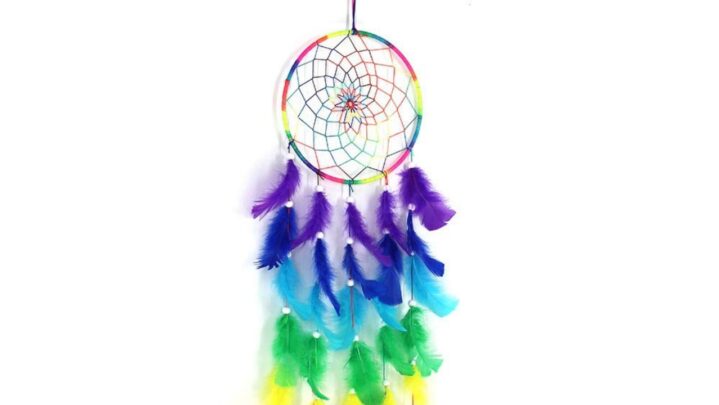 Espying For A Beautiful Dreamcatcher? Check Out This Video & Make It By Yourself