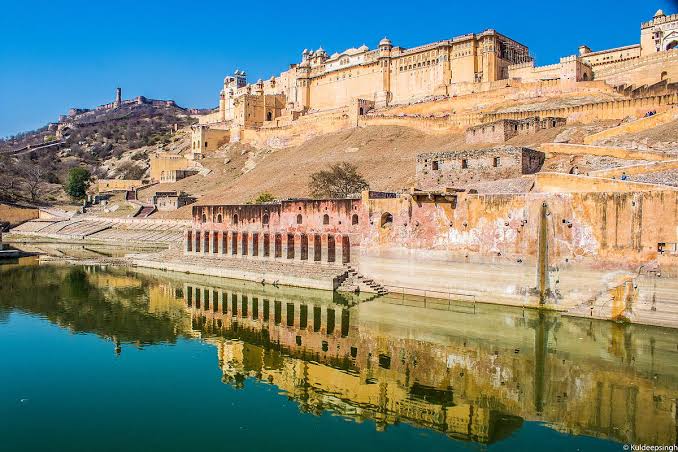Must Visit Forts In India: Amber fort Jaipur to Red Fort Delhi 3