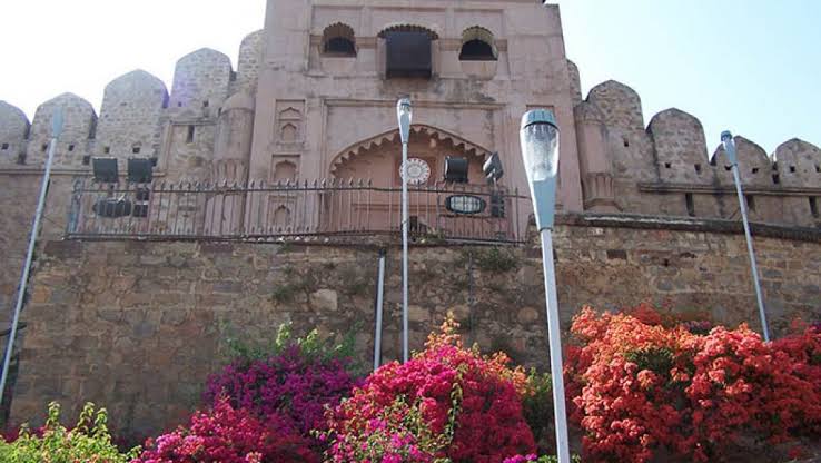 Must Visit Forts In India: Amber fort Jaipur to Red Fort Delhi