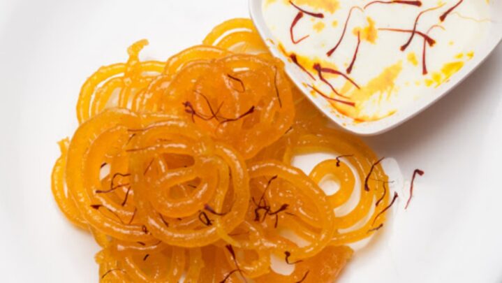 Prepare This Delicious Jalebi Rabdi At Home With Simple Recipe