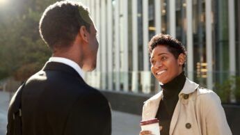 Simple & Effective Ways To Start A Good Convo With Strangers