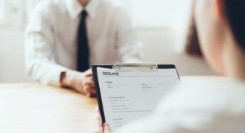 What Is Chronological Resume: Structure, Advantages & Disadvantages