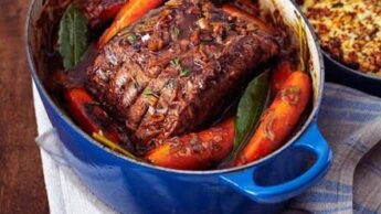 Prepare This Delicious Pot Roast Beef With French Onion Gravy Perfect For Date Nights