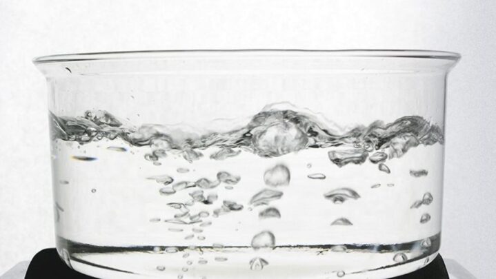 Create A Simple Water Cleaning Device At Home For Only 40 Rupees