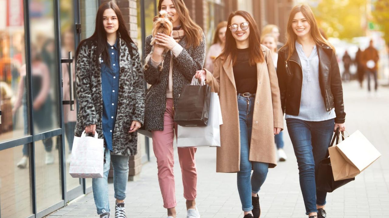 Outfit Suggestions For Millennials That Like To Keep Their Style Simple