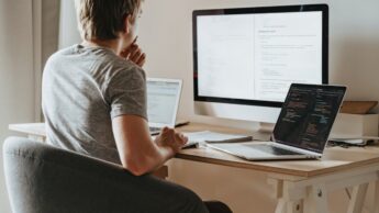 5 Technologically Relevant Abilities To Advance Your Profession In 2022