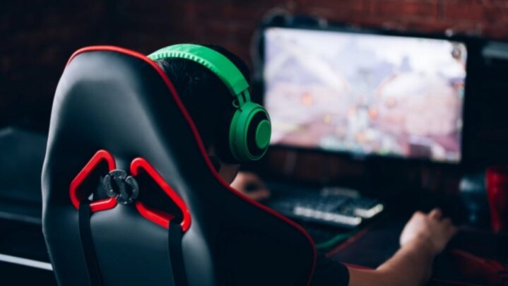 Has Online Gaming Made The Kids Stubborn?