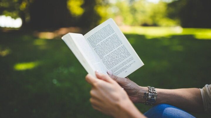 3 Books To Read For All Those Yearning For Happiness