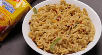 Steps To Make Delicious White Sauce Maggie With Extra Cheese.