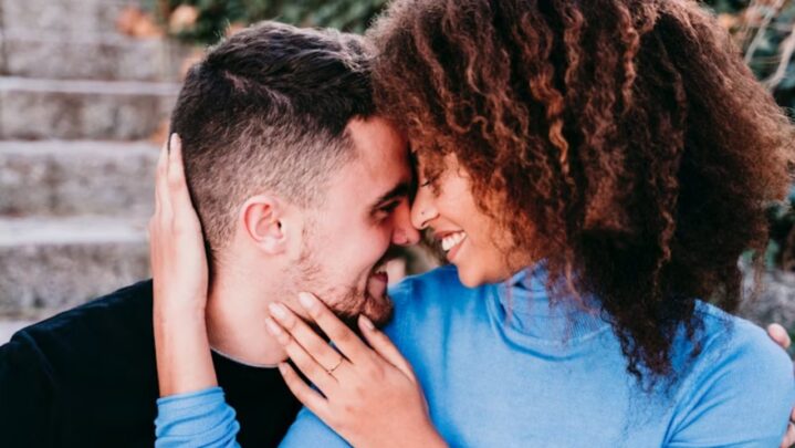 Signs That Shows Someone Is Captivated By You